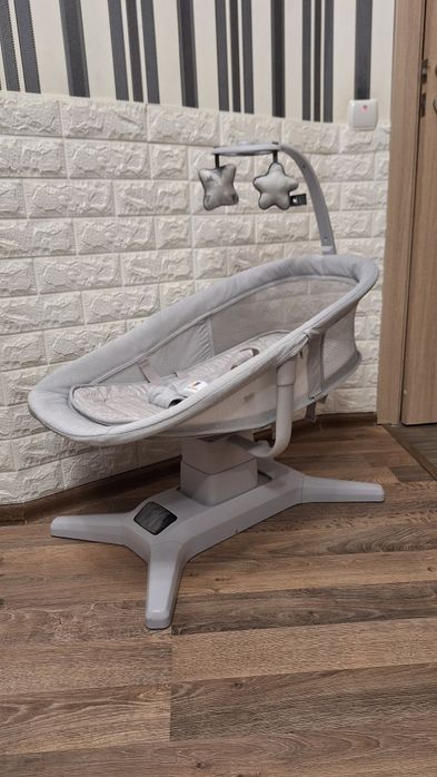 Заколисуючий центр від народження mastela