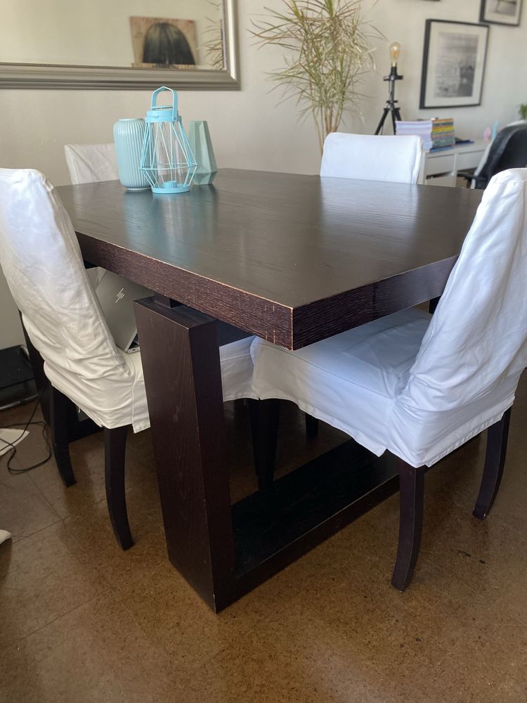 Mesa de jantar em cerejeira preta