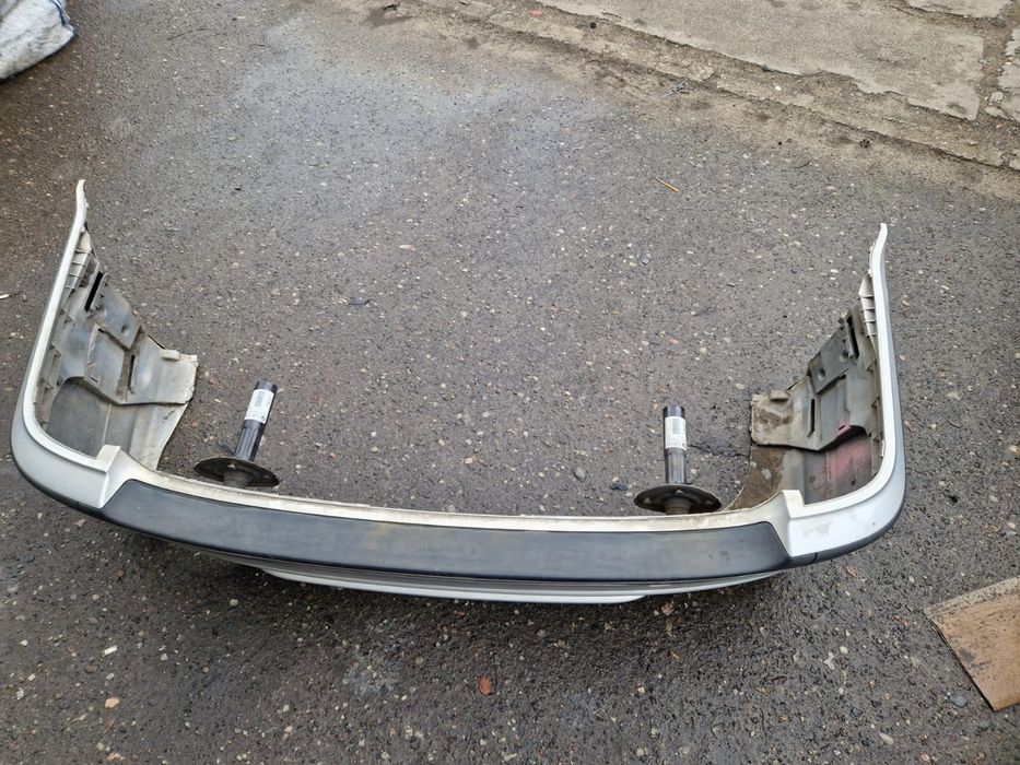 Bmw e46 kombi zderzak tył tylny titan silver srebrny belka komplet