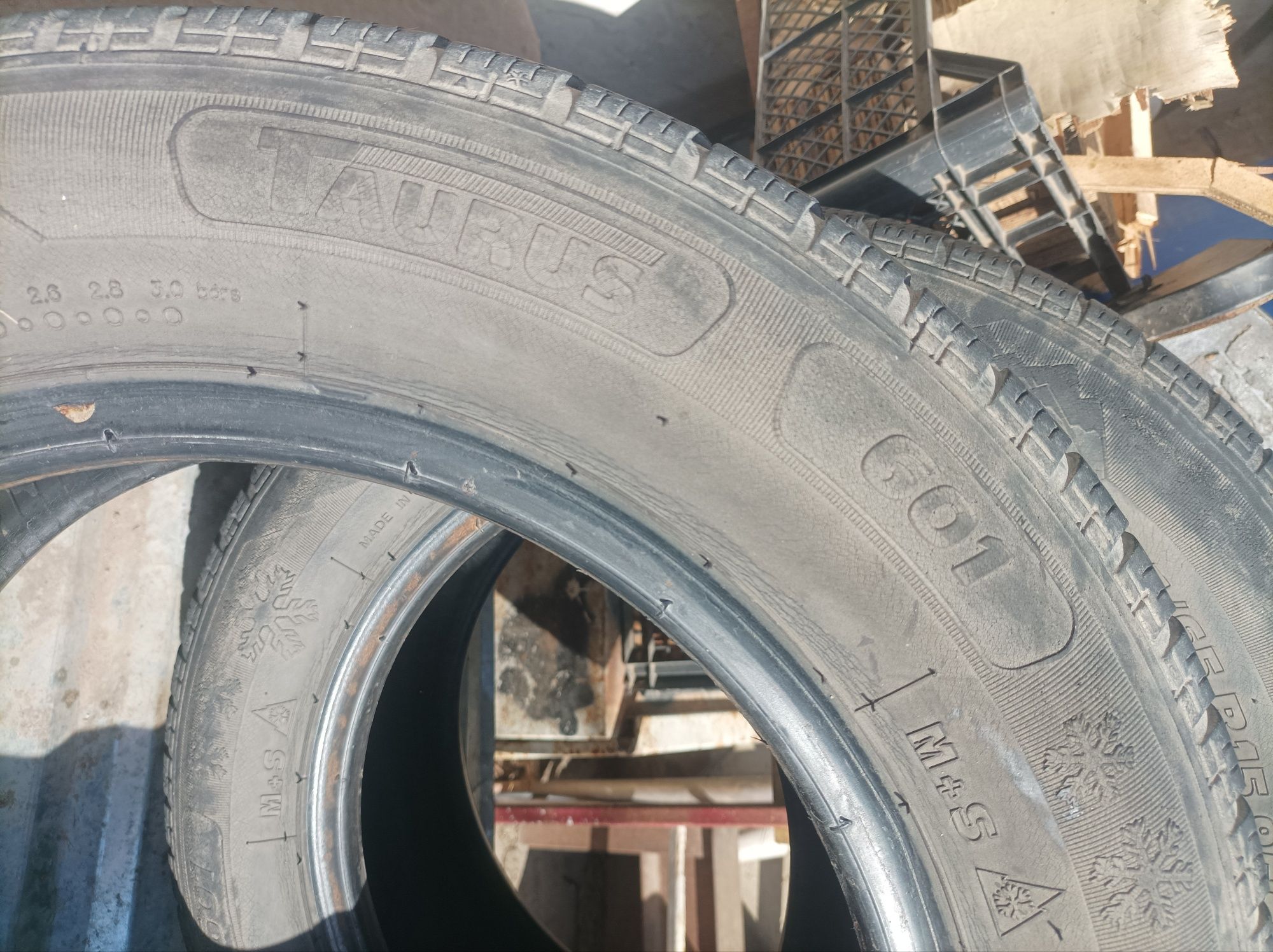 Продам пару резины Taurus 195/65/R15 2014
