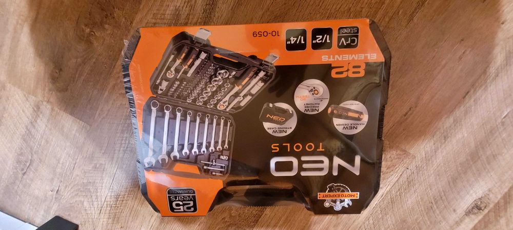 Zestaw kluczy walizka neo nowe / zamiana na poziomice laserową