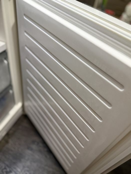 Холодильник Siemens KG36NNW30