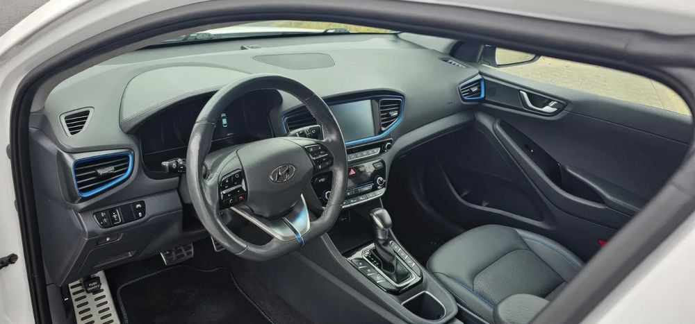 Hyundai IONIQ      2017