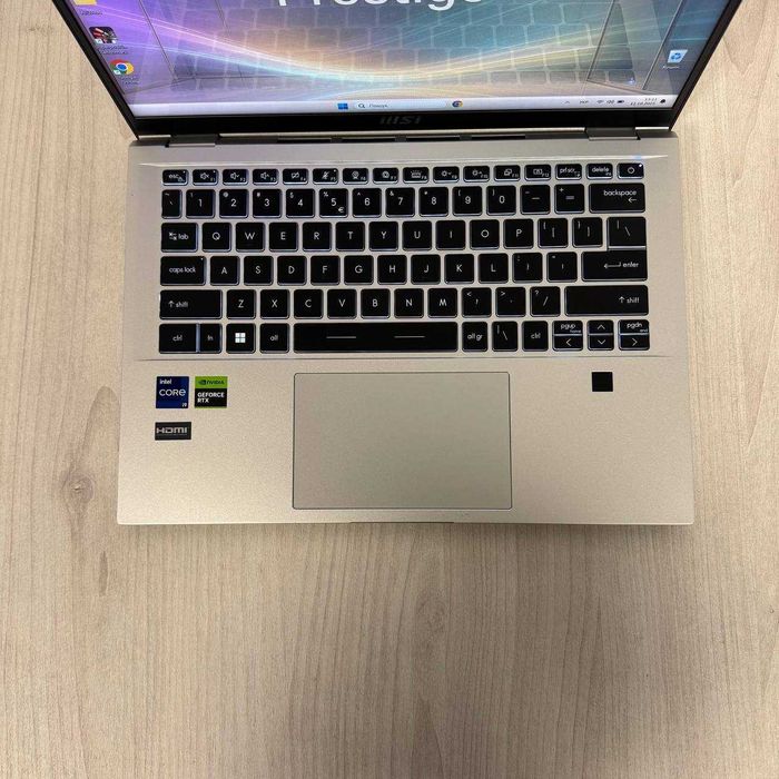 MSI Prestige 14 H B13UCX  i9-13900H 32GB SSD 512GB RTX 2050