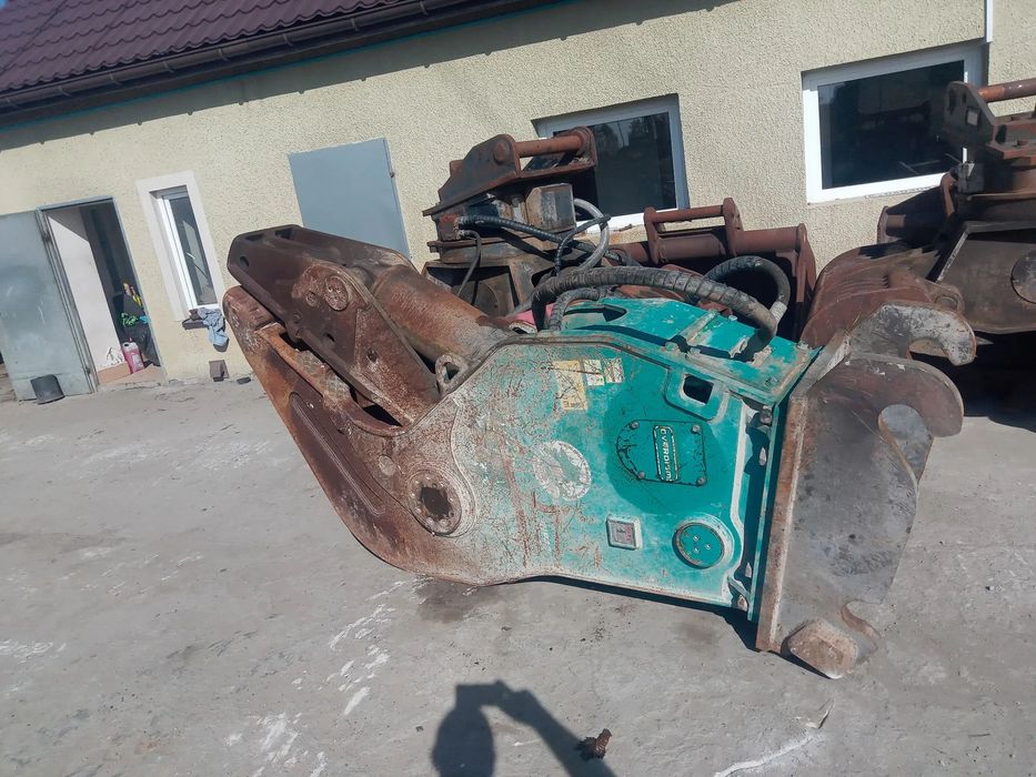 Caterpillar Nożyce Szczęki Wyburzeniowe Kruszące