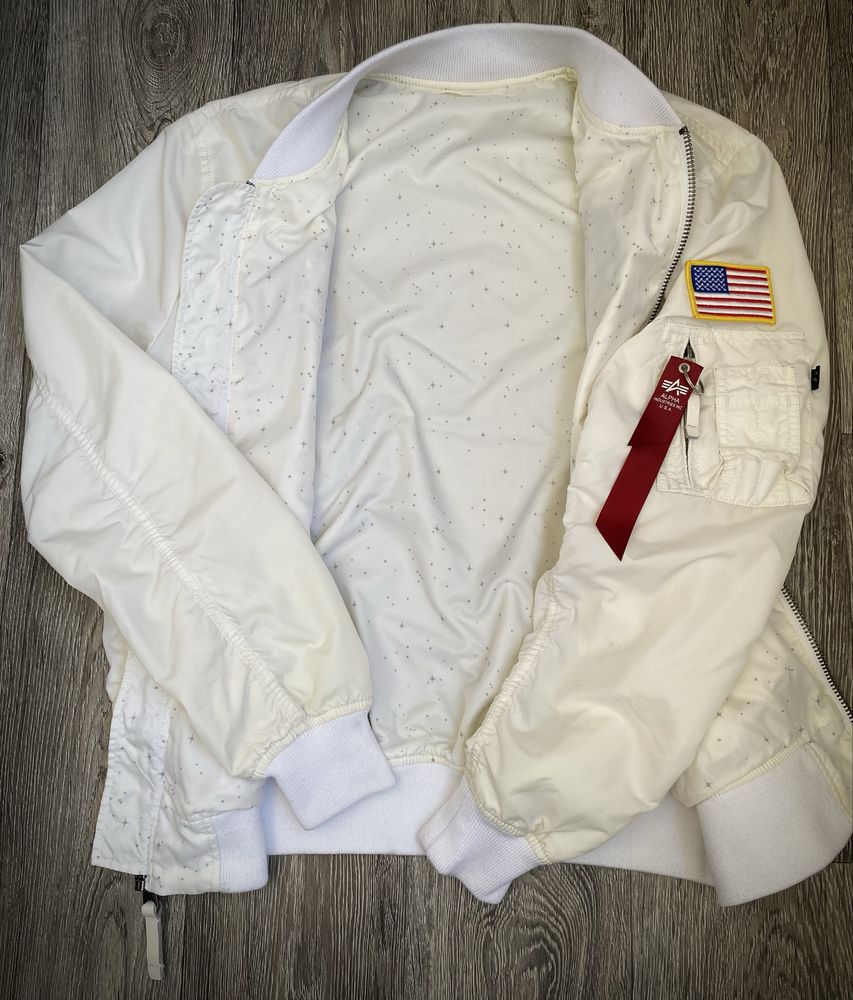 Бомбер Alpha Industries NASA MA-1 Flight Jacket Originals