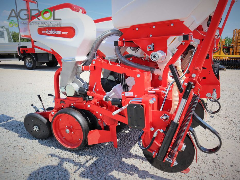 Siewnik pneumatyczny 6 rzędowy Ozdoken do kukurydzy