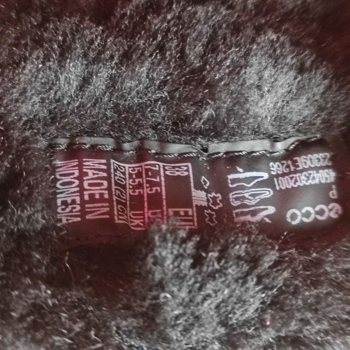 Черевики ботинки сапожки ECCO р.38  довжина устілки 25 см.