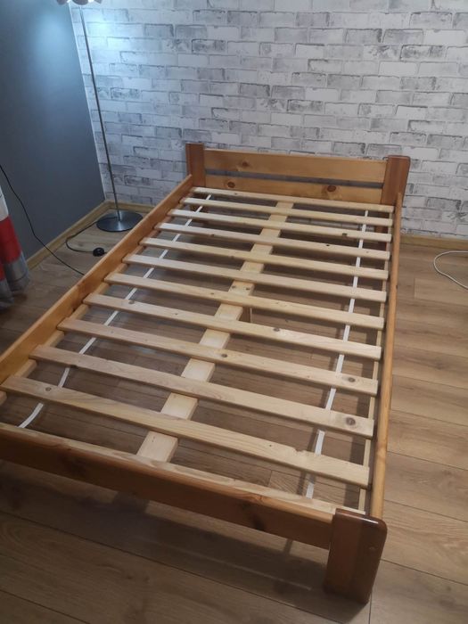 Łóżko drewniane 120 x 200