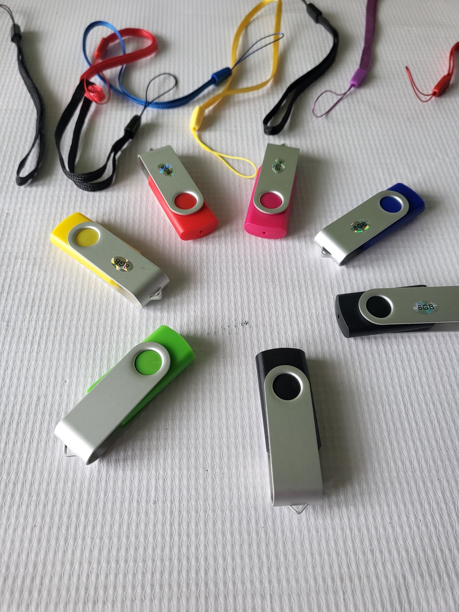 Pendrive 8 GB różne kolory