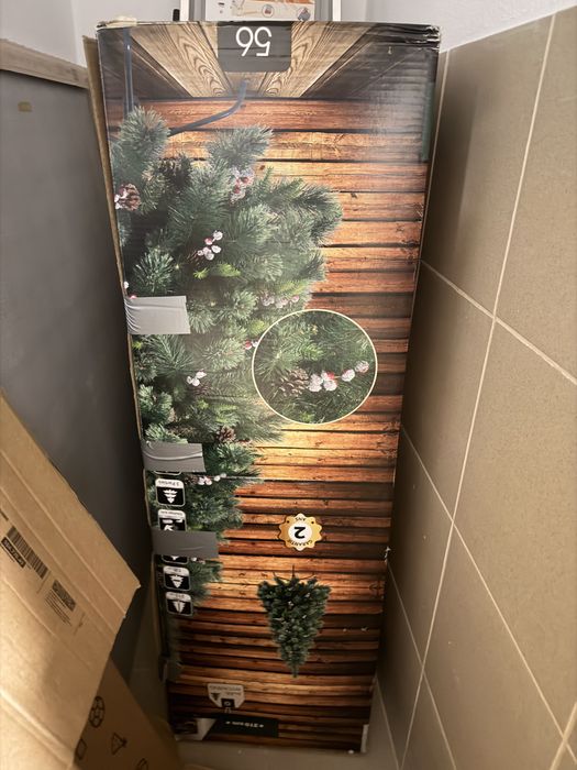 Árvore de Natal com decorações