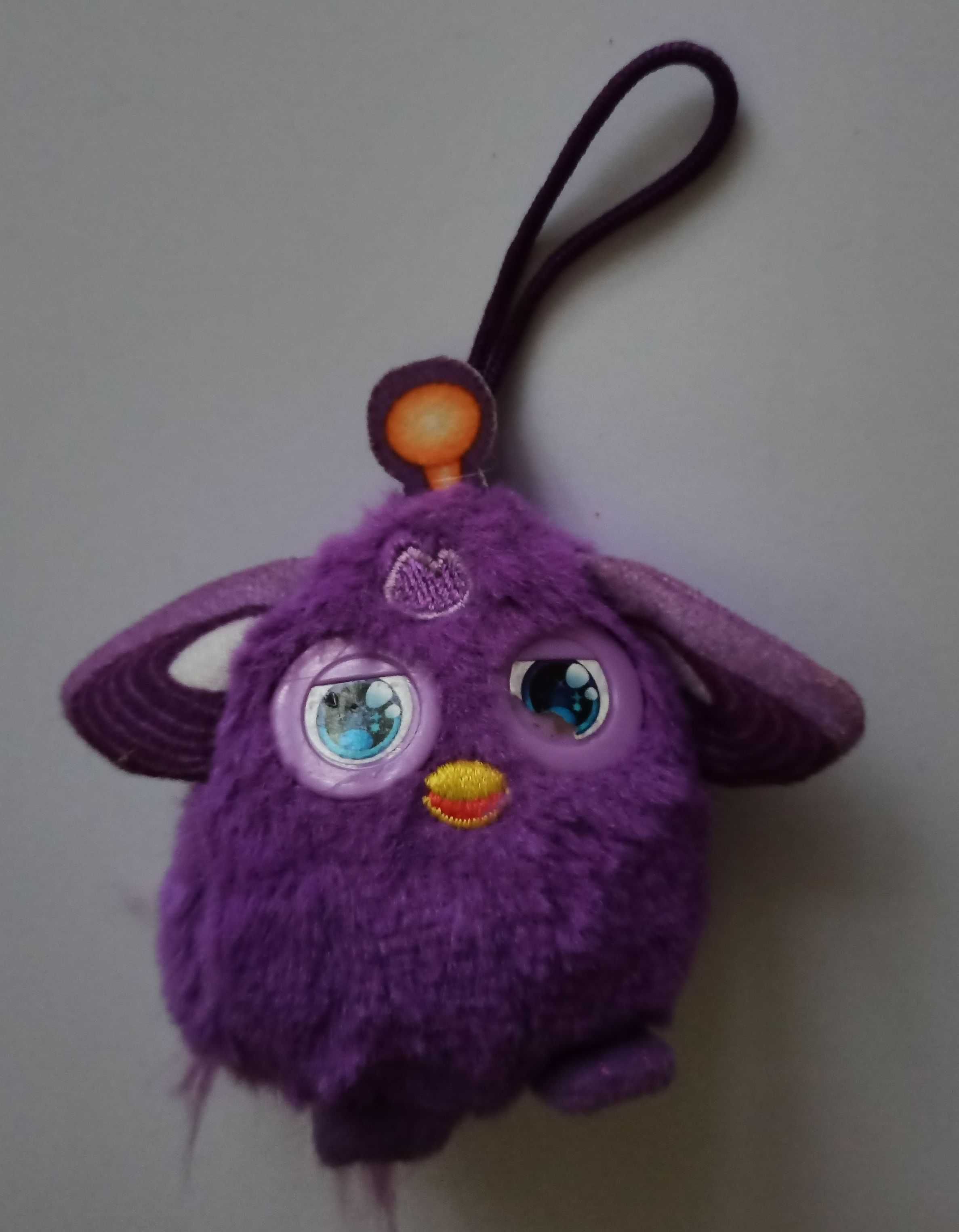 mała maskotka pluszowy Furby 9 cm breloczek