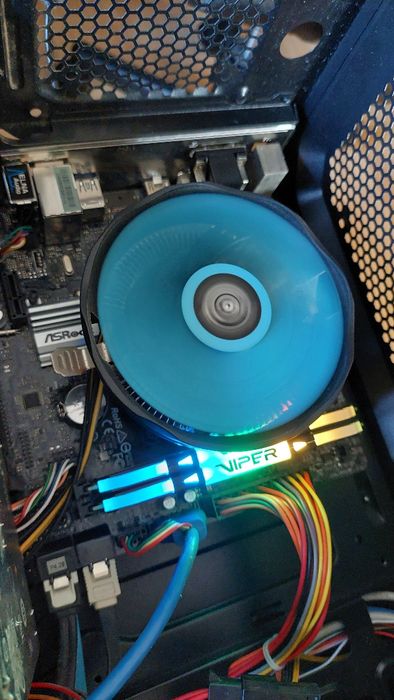 Computador FOXCONN + GTX1050 + 16Gb RAM + 240 SSD