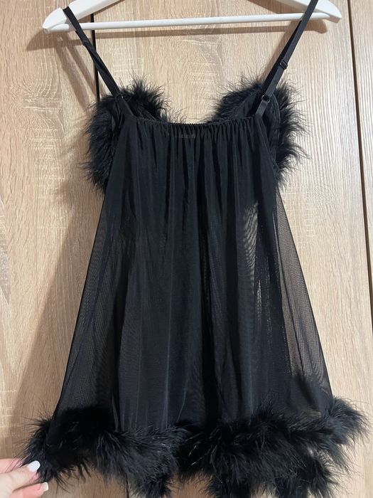 Красивий пеньюар з пірʼям(s-m)