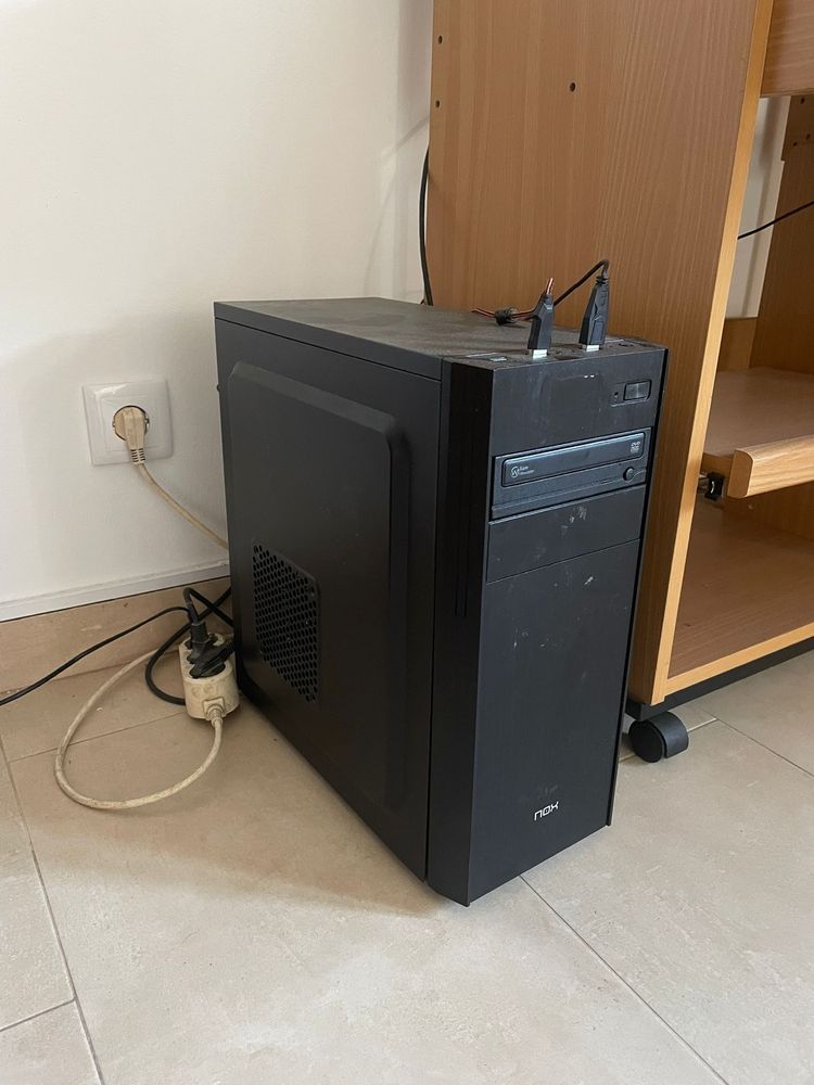 Vendo torre + rato + monitor + teclado