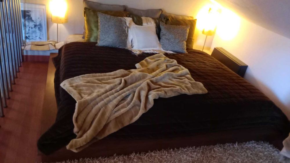 Cama casal c/estrado p/ colchão 1,40m Larg