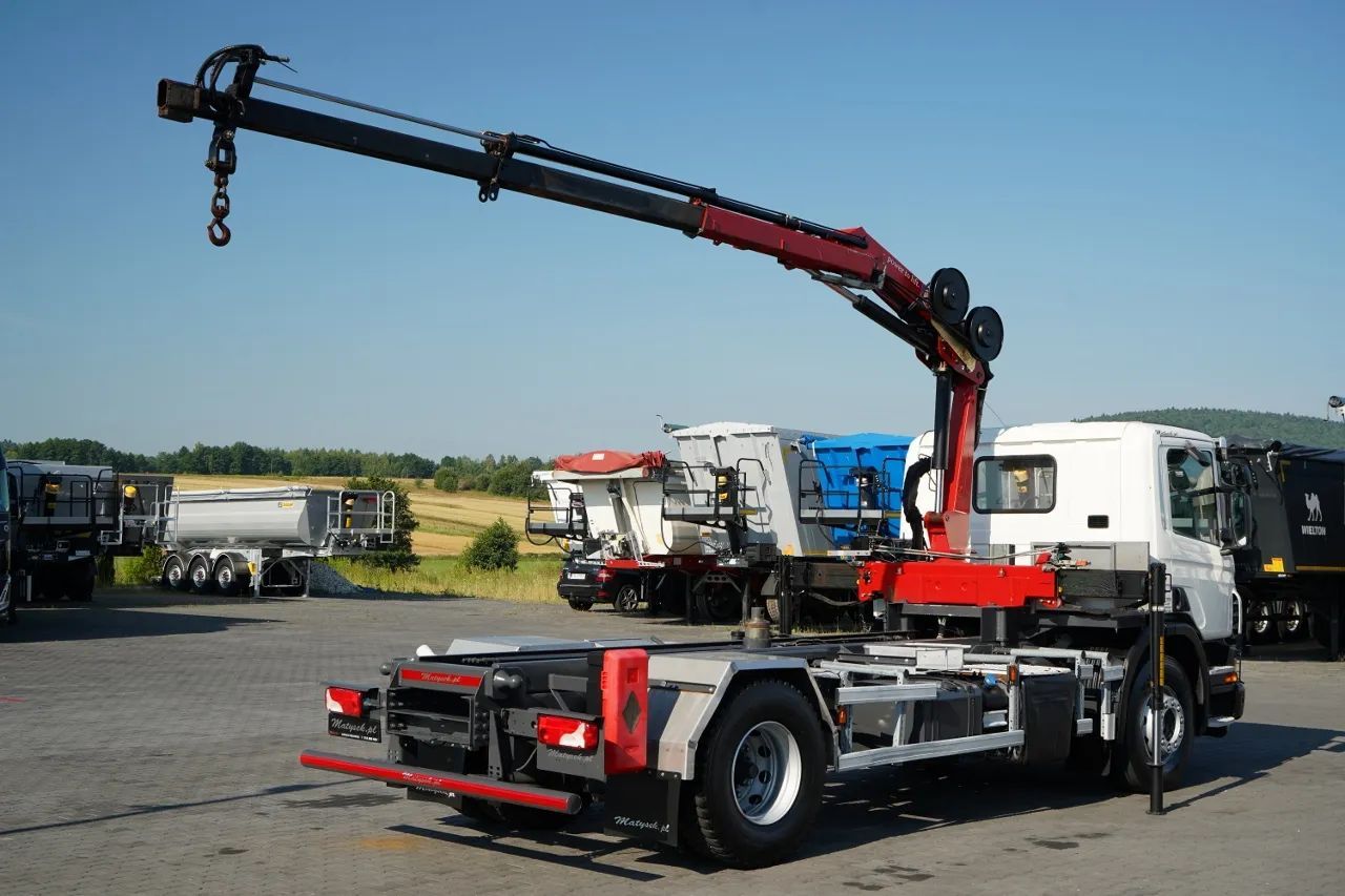 Scania P 280 / 4X2 / SIŁOWNIK DO WYWROTU / + HDS HMF 635 / UDŹWIG 1 500 KG / MAX WYSÓW 7 M / STEROWANIE RADIOWE / EURO 6