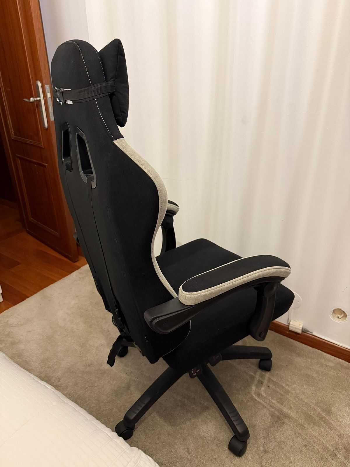 Cadeira Gamer com Apoio de Pés – Conforto Máximo!