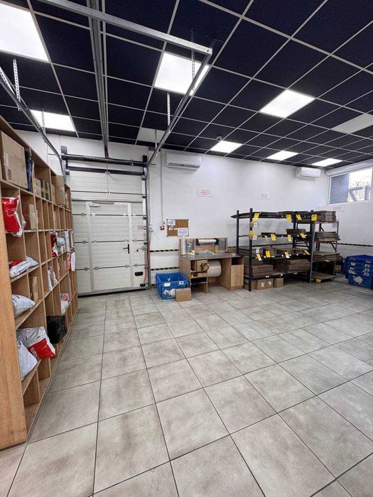 Продається комерційне приміщення в центрі міста