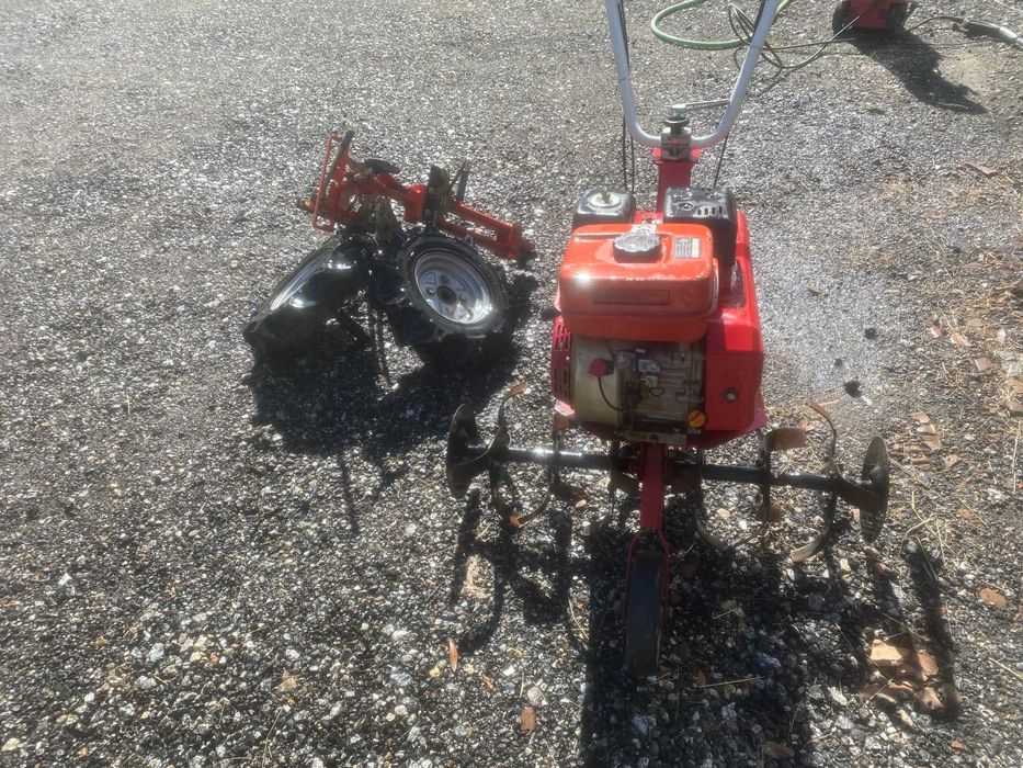 Motocultivador com Fresa e Abre Regos (RL 50 KR)