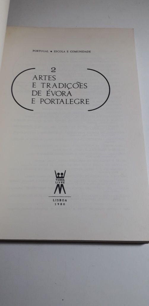 Artes e Tradições de Évora e Portalegre (1980, Terra Livre)