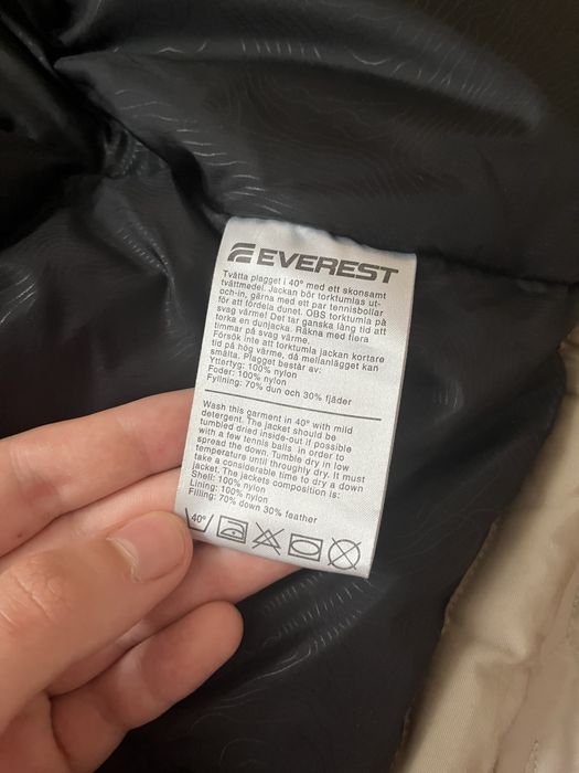 Унісекс пуховик Everest 40 розміру