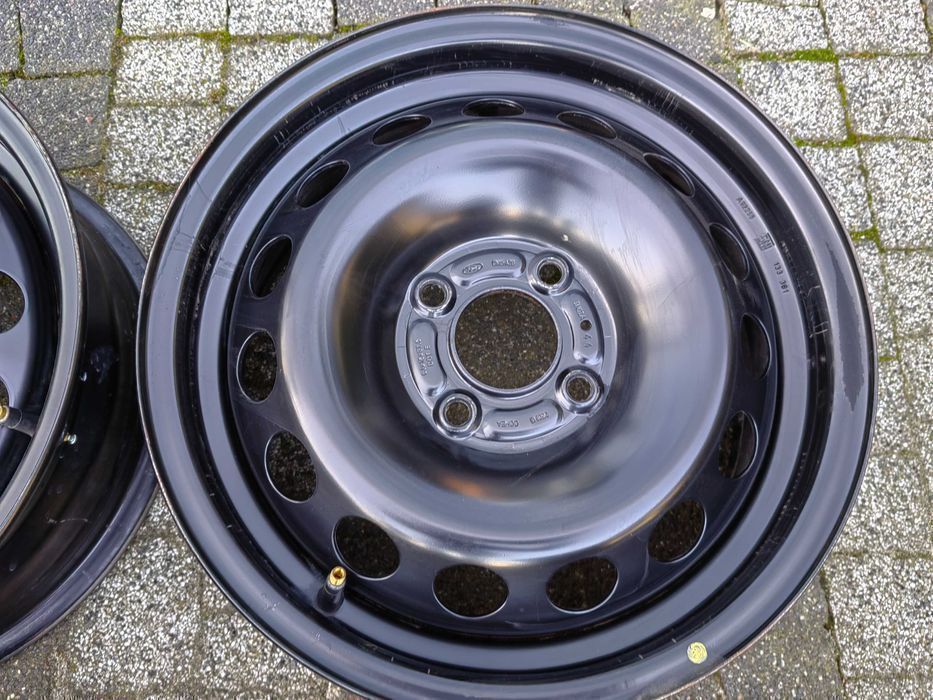 Ford Fiesta EcoSport B-max Courier 15" 6*15 ET37,5 felga stal Connect