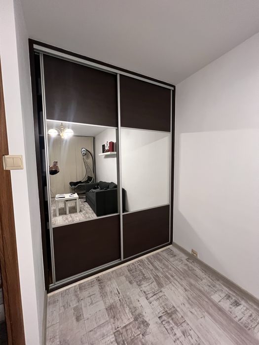 Sprzedam szafę w zabudowie