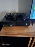 Sprzedam konsola xbox one  500gb gry fifa 21