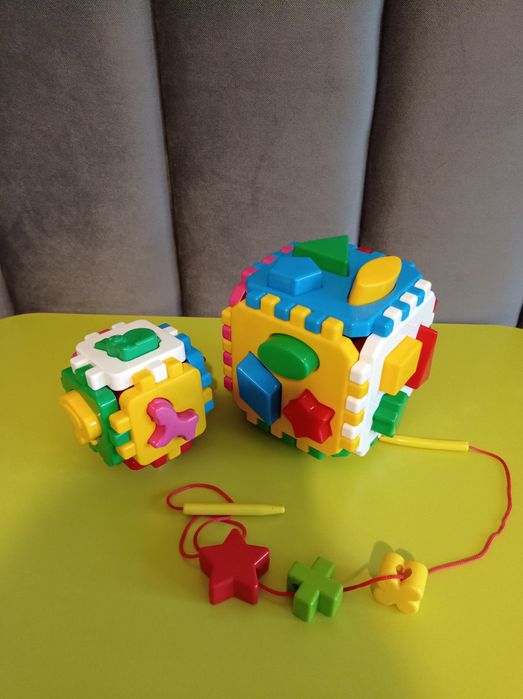 Сортер з геометричними фігурами і звірями від 12 місяців