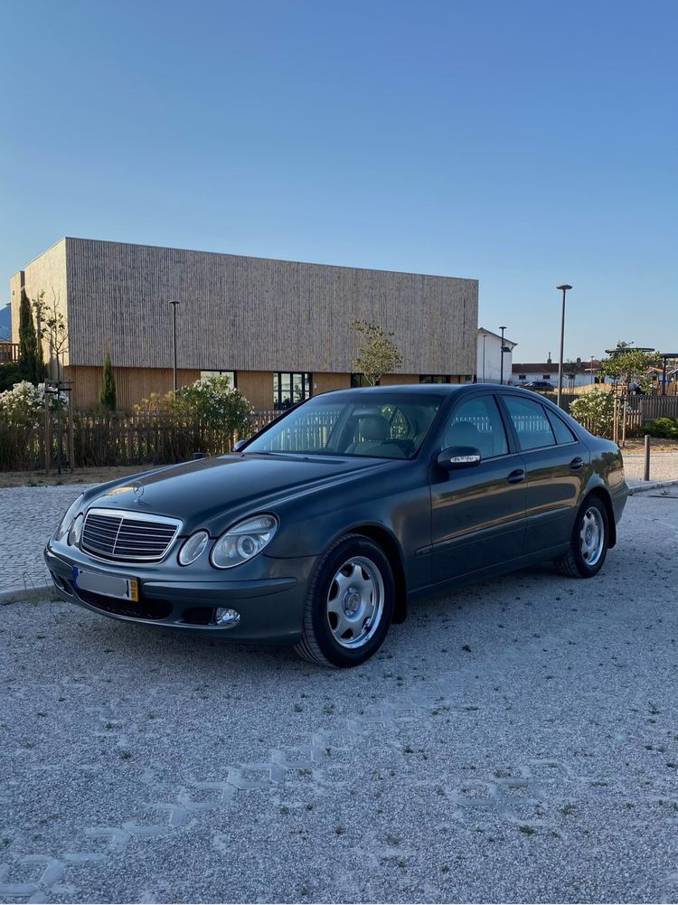 Mercedes Benz e220 cdi