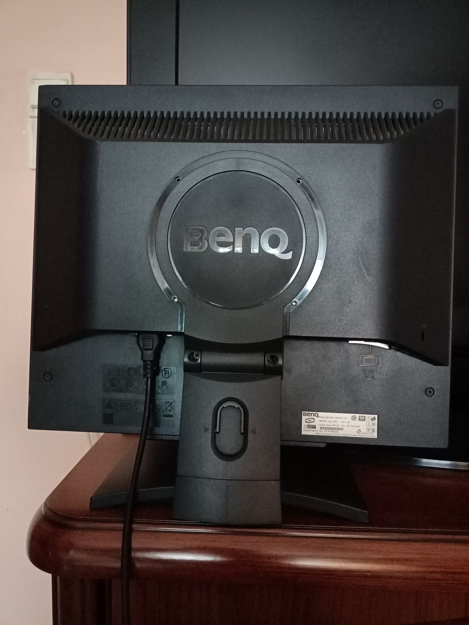 Monitor BenQ fp71g+ !!!