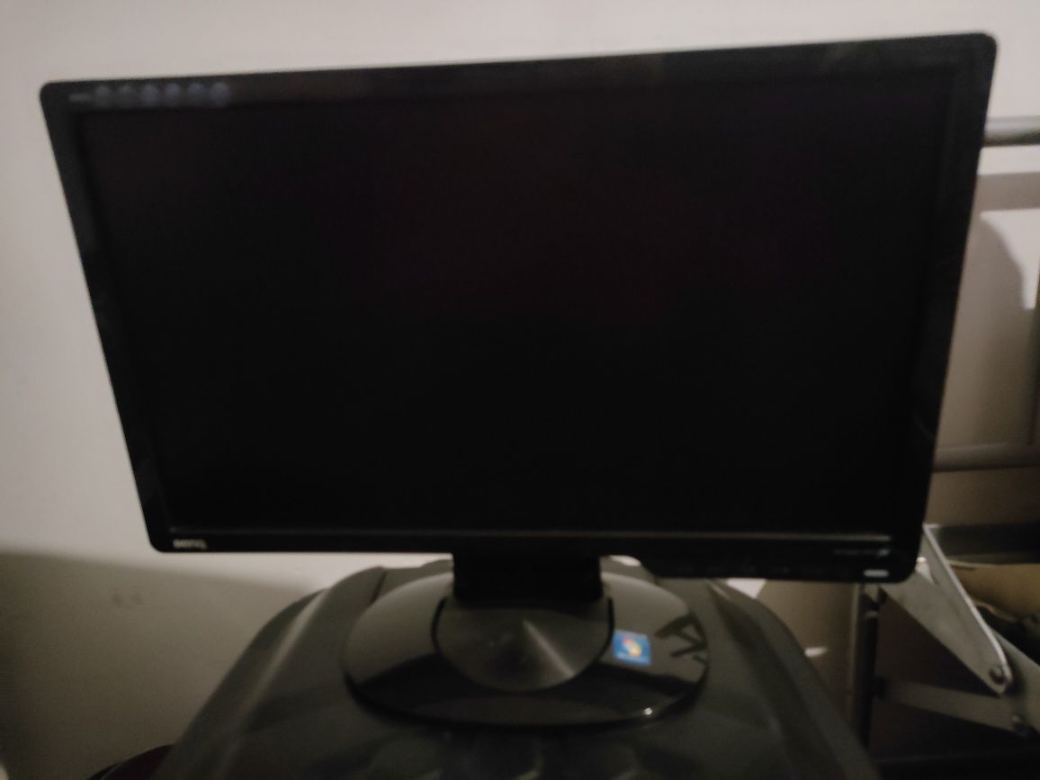 Monitor BenQ 19 cali