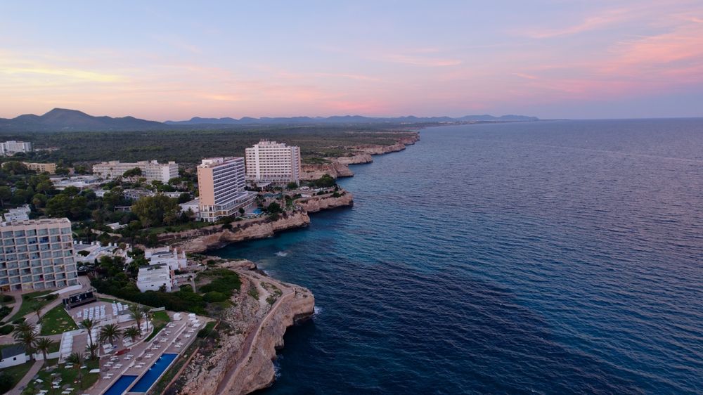 Usługi fotograficzne i filmowe z drona –Profesjonalne ujęcia z obrubką