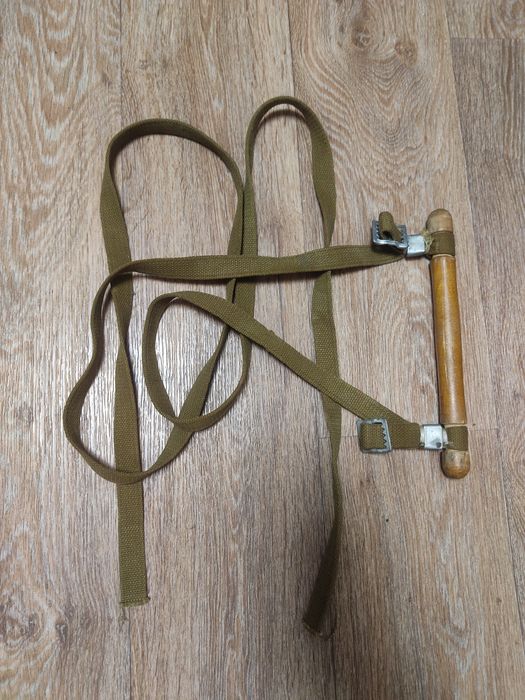 Ремень для переноски.