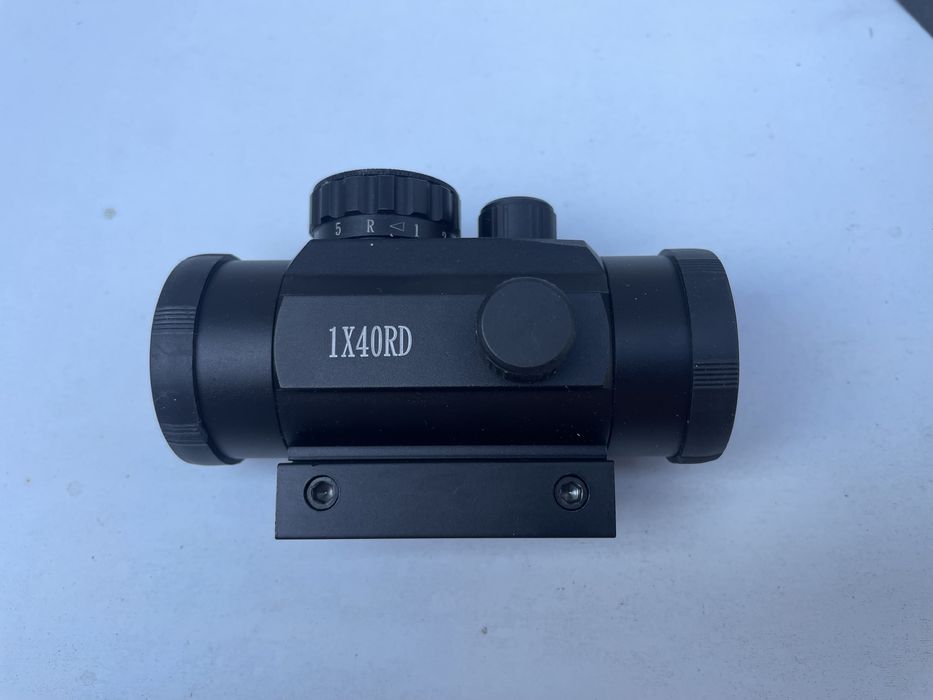 Коліматорний приціл, 1х40