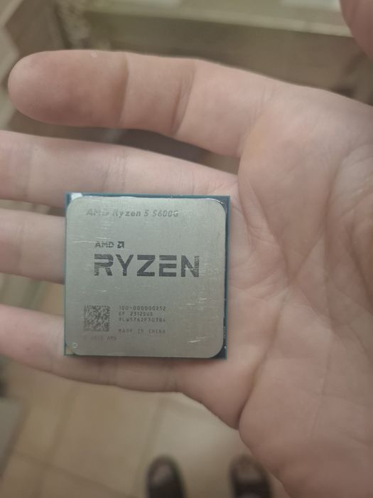 Ryzen 5600g 3.9 GHz / 16 MB