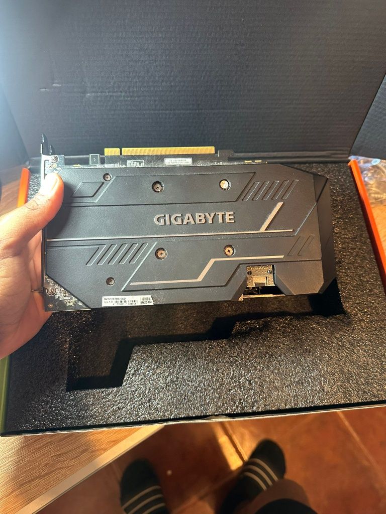 GTX 1660 ti, (usado)