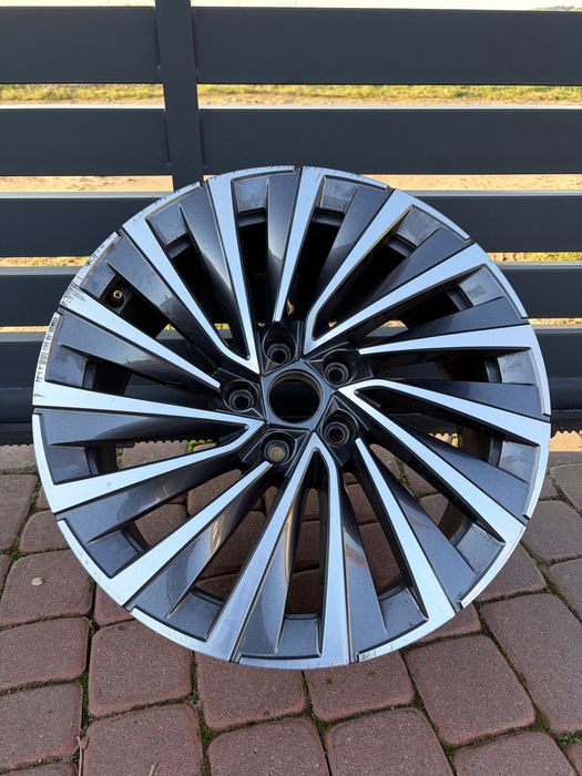 Felga Skoda Superb 18” ET44