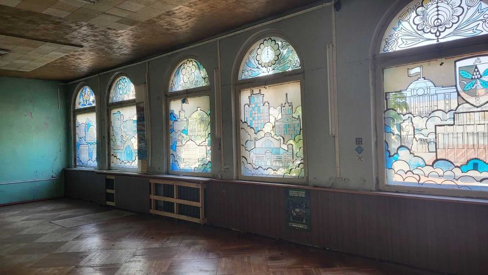 Виробництво склад швейний цех офіс Чернігівська Лісова без%