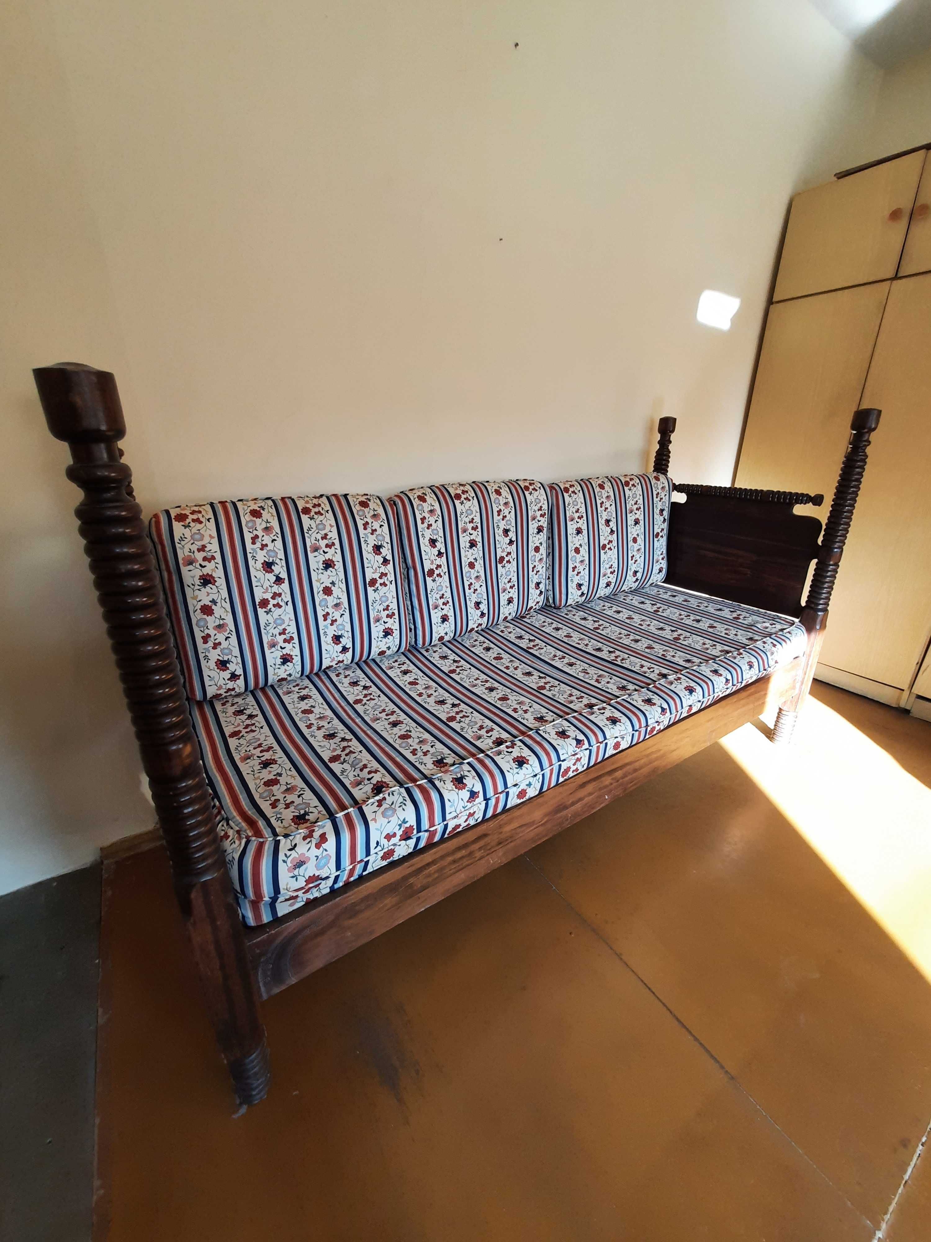 Rustykalna sofa/łóżko jednoosobowe