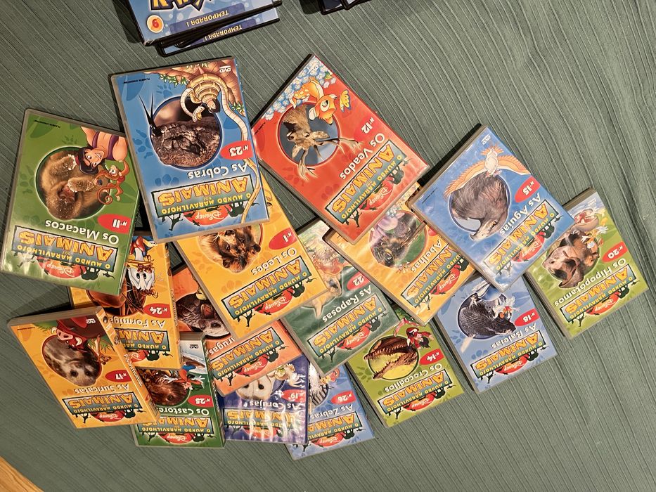 DVD Bayblade e animais