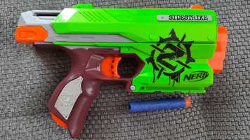 Pistolet Sidestrike Zombiestrike Nerf