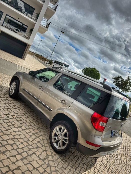 Skoda Yeti 1.6TDI Elegance Outdoor apenas 150.000km