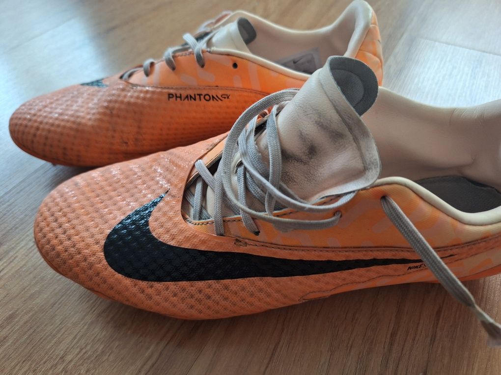 Korki Nike- buty do piłki nożnej
