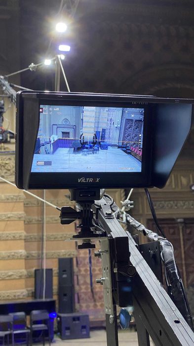 Аренда операторского крана с  оператором и камерой.