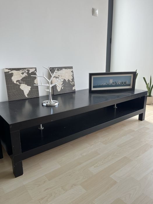 Movel Preto de TV