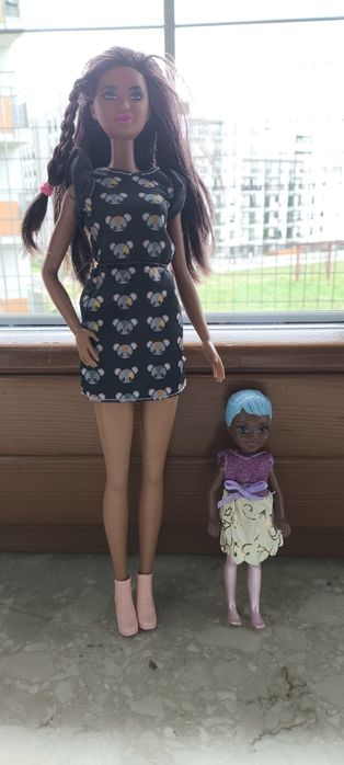 2 lalki Barbie (mała color reveal, duża Barbie)