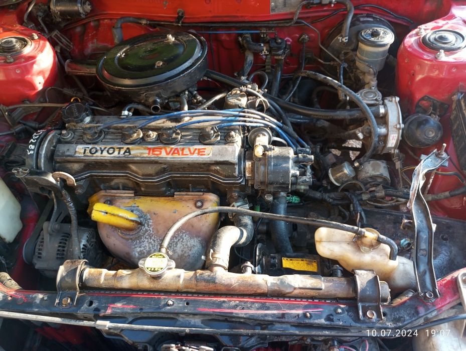 Тойота Корола е90