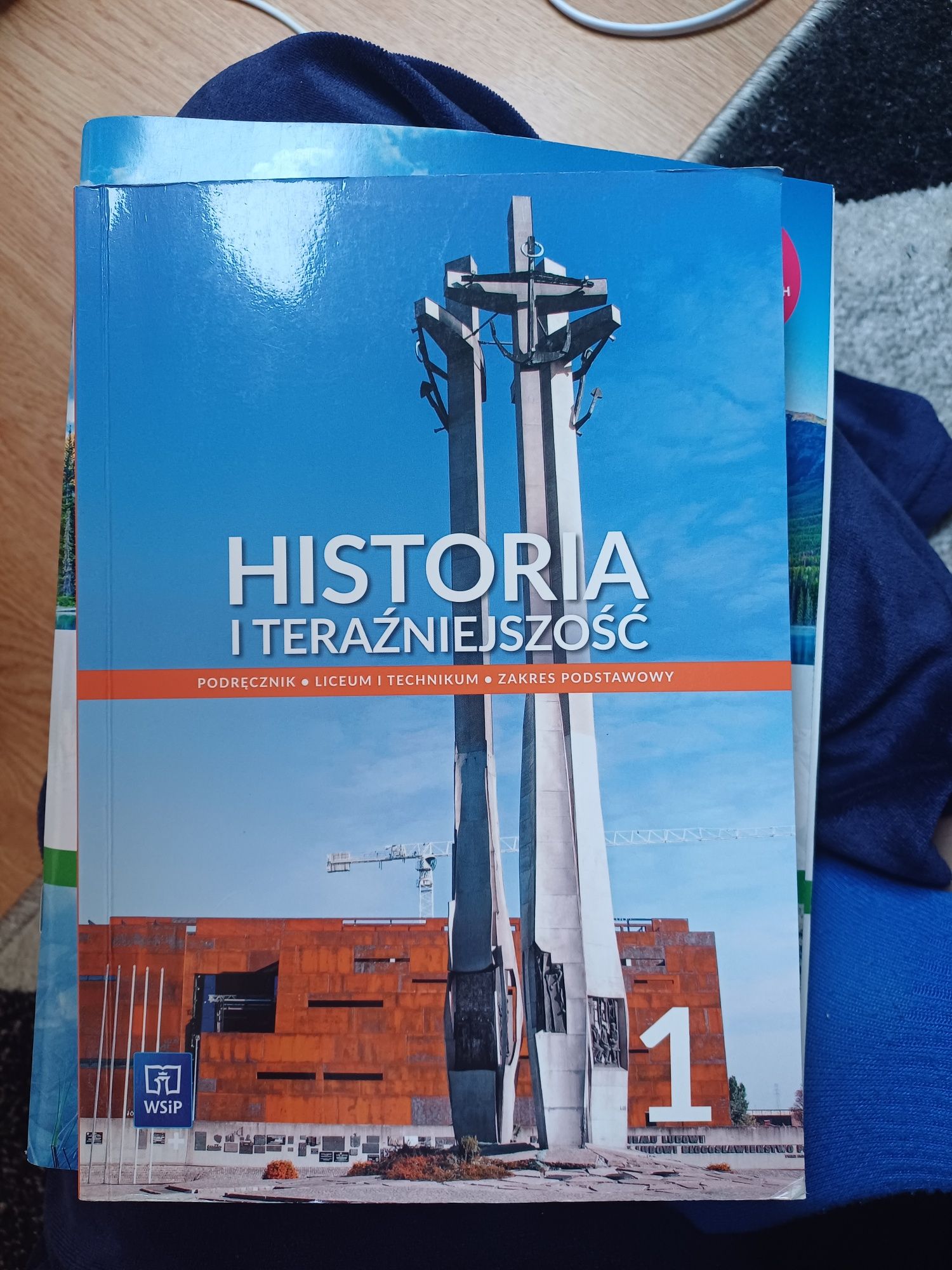 Hit podrecznik zakres podstawowy